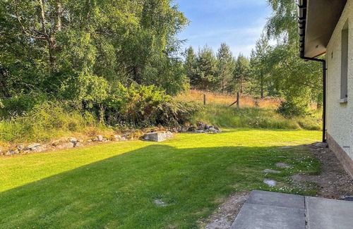 Kingussie Cottage | Ideal 2 Bedroom Retreat in Inveruglas, Near Kingussie