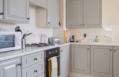 Maryport Cottage | Prime 2-Bedroom Stay with Oceanfront Views in Maryport