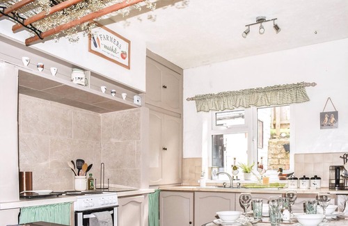 Darlington Cottage | Cozy 2 Bedroom Stay in Sadberge with Pet-Friendly Perks