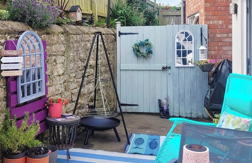 Darlington Cottage | Cozy 2 Bedroom Stay in Sadberge with Pet-Friendly Perks