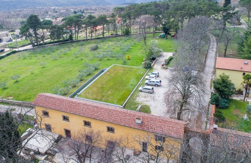 Martinski Apartment | Inviting 2-Bedroom Retreat in Martinski with Pool & Spa