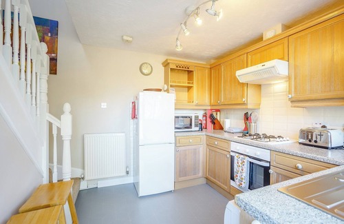 South Charlton Cottage | Cozy 2 Bedroom Retreat in Alnwick with Breakfast Included
