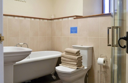 Eastleigh Cottage | Cozy 2-Bedroom Retreat in Eastleigh, Near Bideford