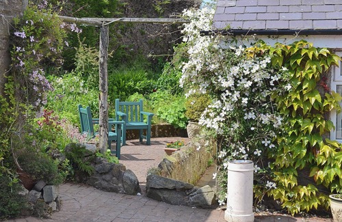 Chathill Cottage | Comfortable 2 Bedroom Stay in Warenford, Near Belford