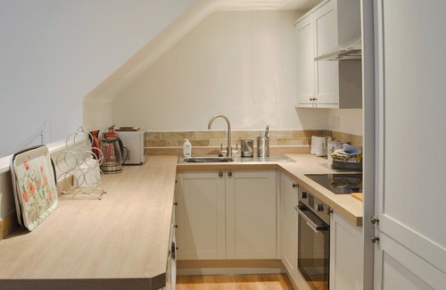 Glanton Cottage | Cozy 2 Bedroom Getaway in Pet-Friendly Glanton