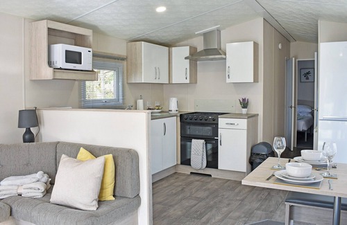 Glenesk Cottage | Inviting 2-Bedroom Accommodation in Edzell, Near Brechin