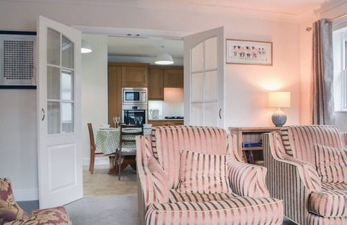 Keswick Cottage | Cozy 2 Bedroom Accommodation with Lake View in Keswick