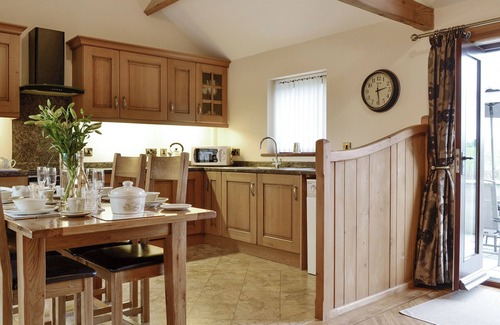 Maryport Cottage | Cozy 2-Bedroom Retreat in Dearham with Oceanfront Amenities