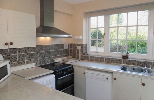 Otterton Cottage | Spacious 2-Bedroom Retreat in Pet-Friendly Otterton