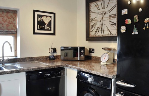 Tebay Cottage | Top-Rated 2 Bedroom Stay in Tebay, Perfect for Families