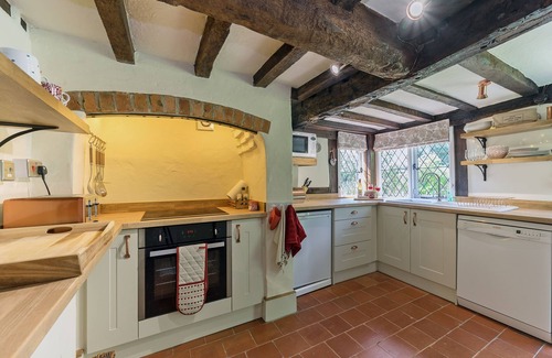 Eckington Cottage | Exceptional 2-Bedroom Accommodation in Eckington, Pershore