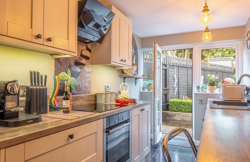 Reedham Cottage | Spacious 2 Bedroom Accommodation in Scenic Reedham