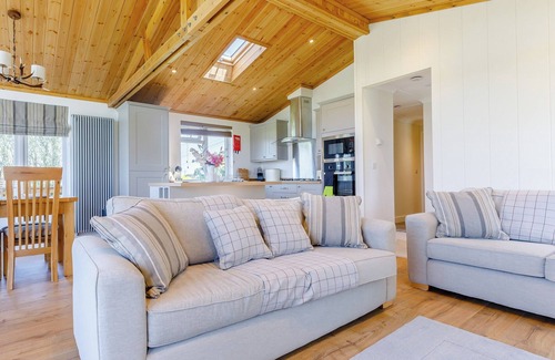 Shobdon Cottage | Family-Friendly 2 Bedroom Retreat Near Worcester