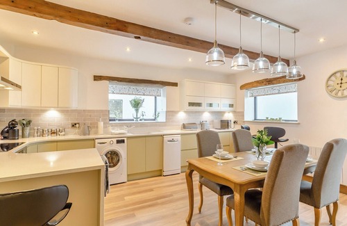 Skipton Cottage | Cozy 2-Bedroom Retreat in Carleton, Close to Skipton