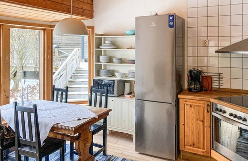Laggarsvik House | Cozy 2 Bedroom Retreat with Oceanfront Views in Ljusterö