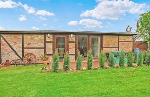 Usedom House | Spacious 2 Bedroom Accommodation with Lake View in Usedom
