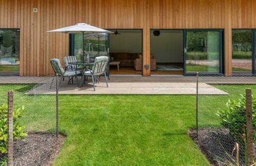 Beckley Cabin | 2 bedroom accommodation in Beckly