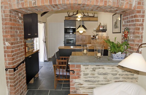 Bodmin Cottage | Pet-Friendly 2 Bedroom Retreat in Washaway, Near Bodmin