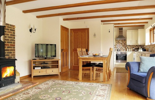 Bilting Cottage | Family-Friendly 2 Bedroom Accommodation in Brook