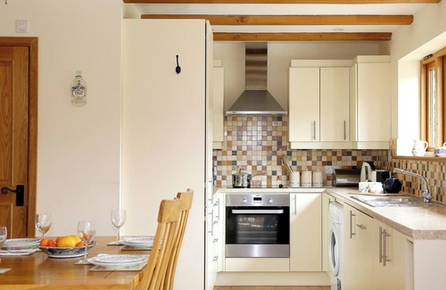 Bilting Cottage | Family-Friendly 2 Bedroom Accommodation in Brook