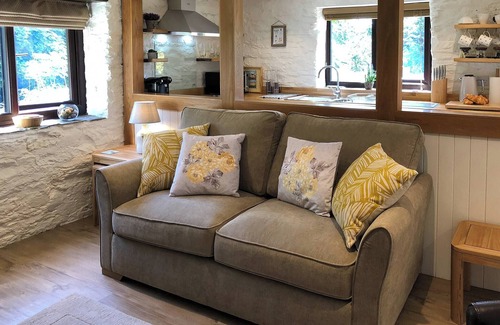 Fowey Cottage | Ideal 2 Bedroom Stay with Ocean Views in Fowey