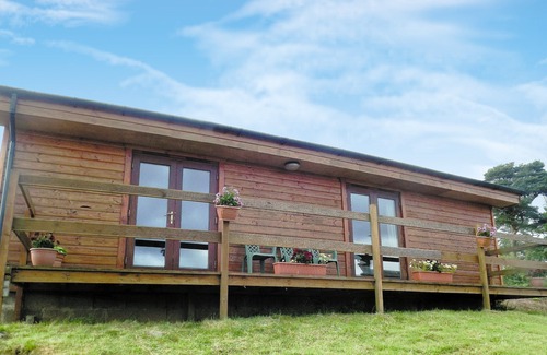 Glasgow Cottage | Family-Friendly 2 Bedroom Stay in Campsie Fells