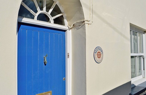 Instow Cottage | Cozy 2-Bedroom Getaway with Oceanview in Instow
