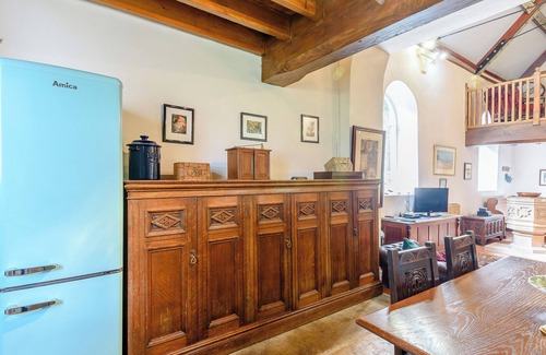 Market Rasen Cottage | Cozy 2-Bedroom Accommodation in Panton with Lake Views
