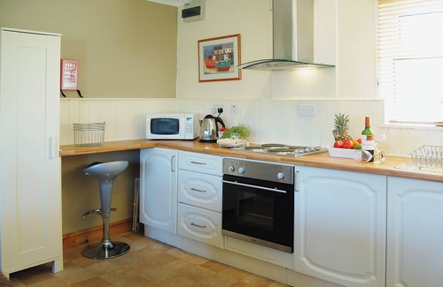 Treator Cottage | Relax with Ocean Views in Serene Rural Surroundings