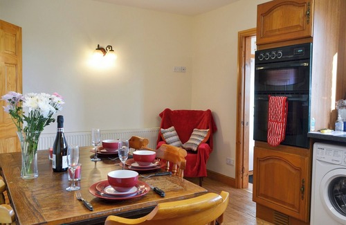 Selby Cottage | Cozy 2 Bedroom Stay in Wistow, Perfect for Families