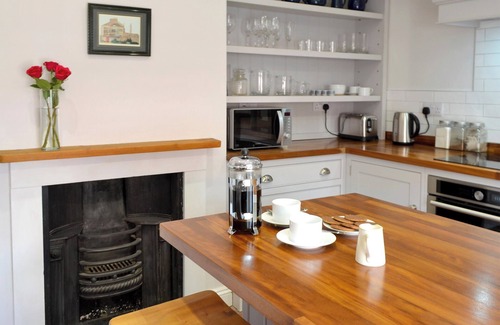 York Cottage | Premier 2-Bedroom Accommodation in York with Breakfast