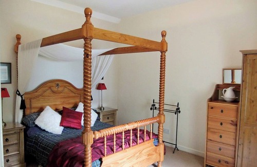 Arnisdale Cottage | Exceptional 2-Bedroom Stay in Arnisdale with Ocean Views
