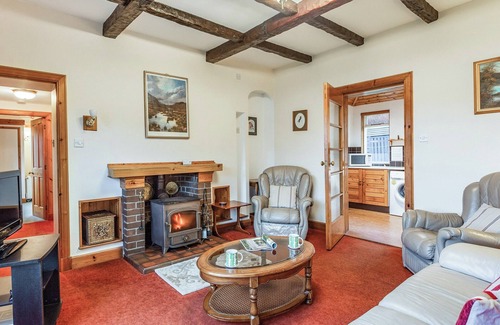 Ratagan Cottage | Discover 2-Bedroom Accommodation with Ocean Views in Ratagan