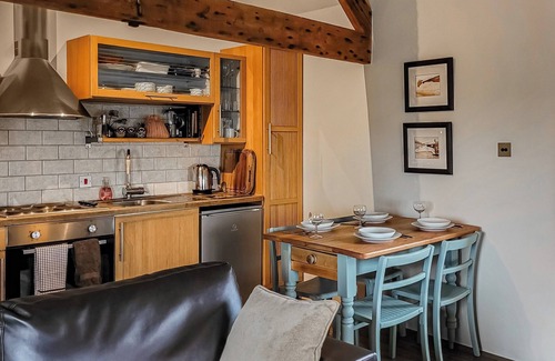 Thorncliffe Cottage | Pet-Friendly 2 Bedroom Stay in Thorncliffe, Near Leek
