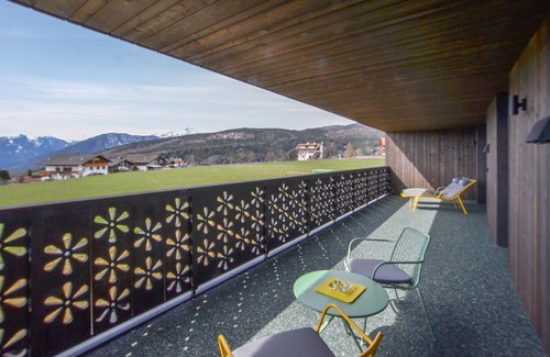 Maranza Apartment | Cozy 2-Bedroom Retreat in Maranza with Spa & Kitchen