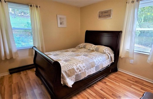 Stanley House | 2 bedroom accommodation in Stanley