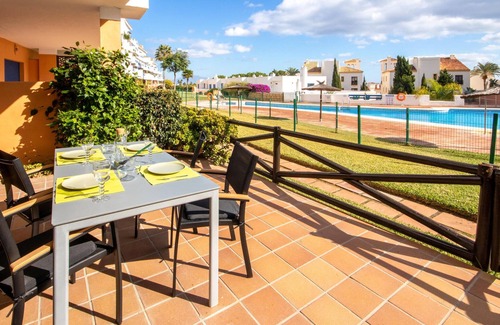 Castillo de Sabinillas Apartment | Ideal Child-Friendly Apartment with Pool and Ocean Views