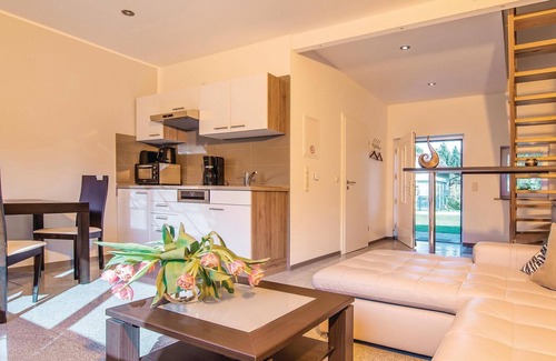 Pinnow House | Cozy 2 Bedroom Getaway in Pinnow with Spa and Lake View