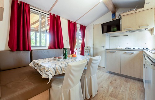Municipality of Gracac House | 2 bedroom amazing home in Kijani