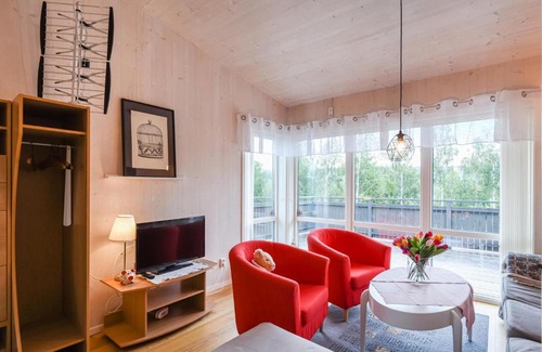 Asensbruk House | Charming Lake View Retreat in Sensbruk for Families
