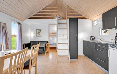 Fjand Garde House | Cozy Home in Ulfborg with Kitchen and Family-Friendly Amenities