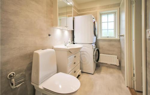 Munka-Ljungby House | Perfect Family Retreat in Munka Ljungby with Kitchen Access