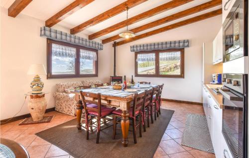 Troina House | Cozy 2 Bedroom Home in Troina - Perfect for Families & Pets