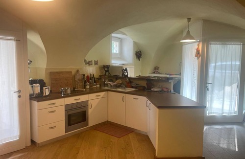 Gionghi-Cappella Apartment | Relaxing Ocean View Retreat with Spa and Family Amenities