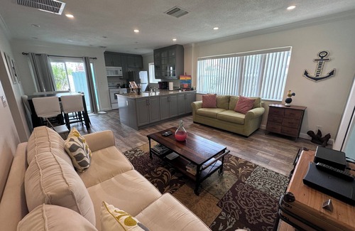 Deerfield Beach Apartment | Experience Key West Vibes at Deerfield Beach Hotel