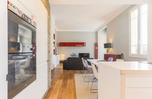 Saint Philippe Apartment | Relaxing 2-Bedroom Apartment Steps From the Ocean