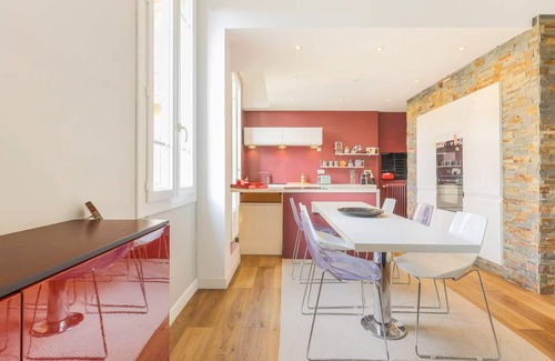 Saint Philippe Apartment | Relaxing 2-Bedroom Apartment Steps From the Ocean