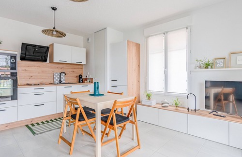 Sanguinet Apartment | Perfect Family Retreat at Apartment Sanguinet with Spa Access