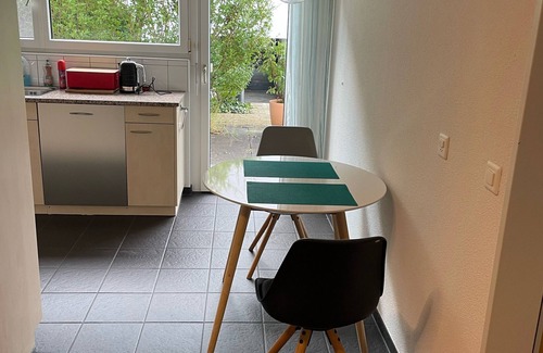 Fluntern Apartment | Elegant 2 Bedroom Apartment with Lake View in Zurich