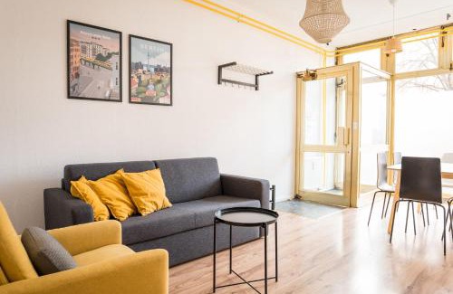 Pankow Apartment | Cozy 2 Bedroom Apartment in Convenient Location